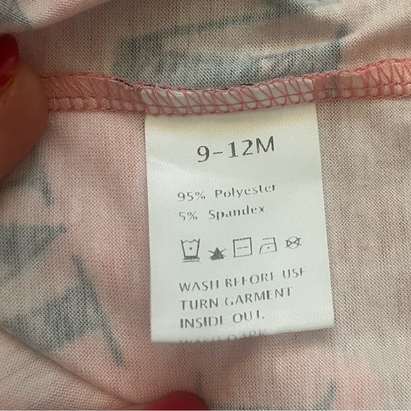 Baby Girl9- 12 Months Pink 'I Love My Mom' Baby Romper short sleeve snap closure - Picture 7 of 8